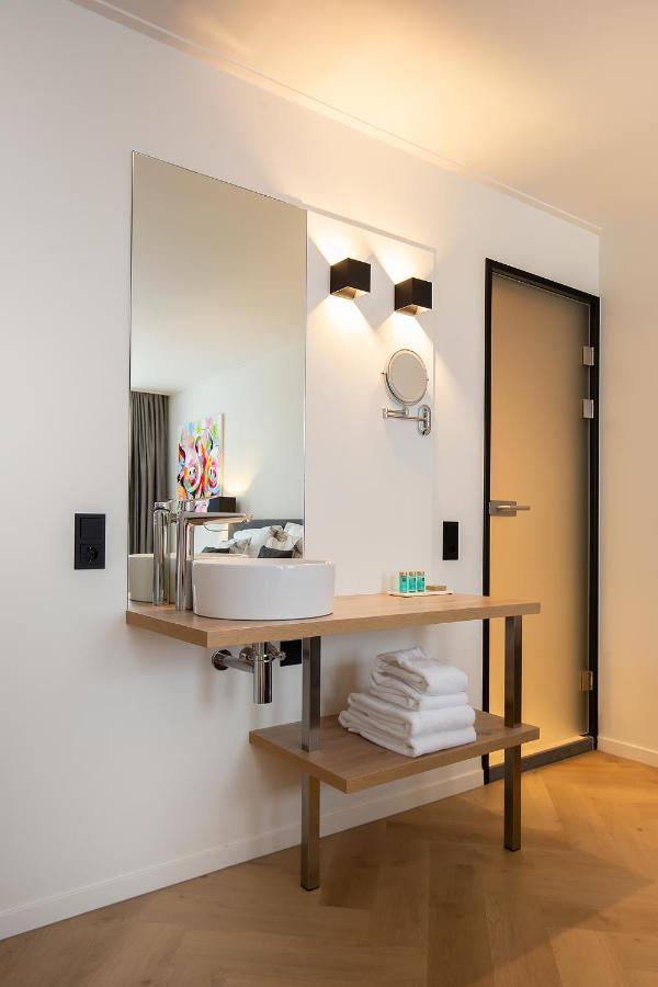 Snoozz Hotels Bolsward Boutique Hotel Zonder Receptie Met Digitale Sleutel Екстериор снимка