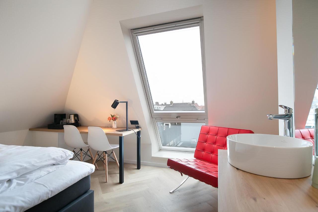 Snoozz Hotels Bolsward Boutique Hotel Zonder Receptie Met Digitale Sleutel Екстериор снимка